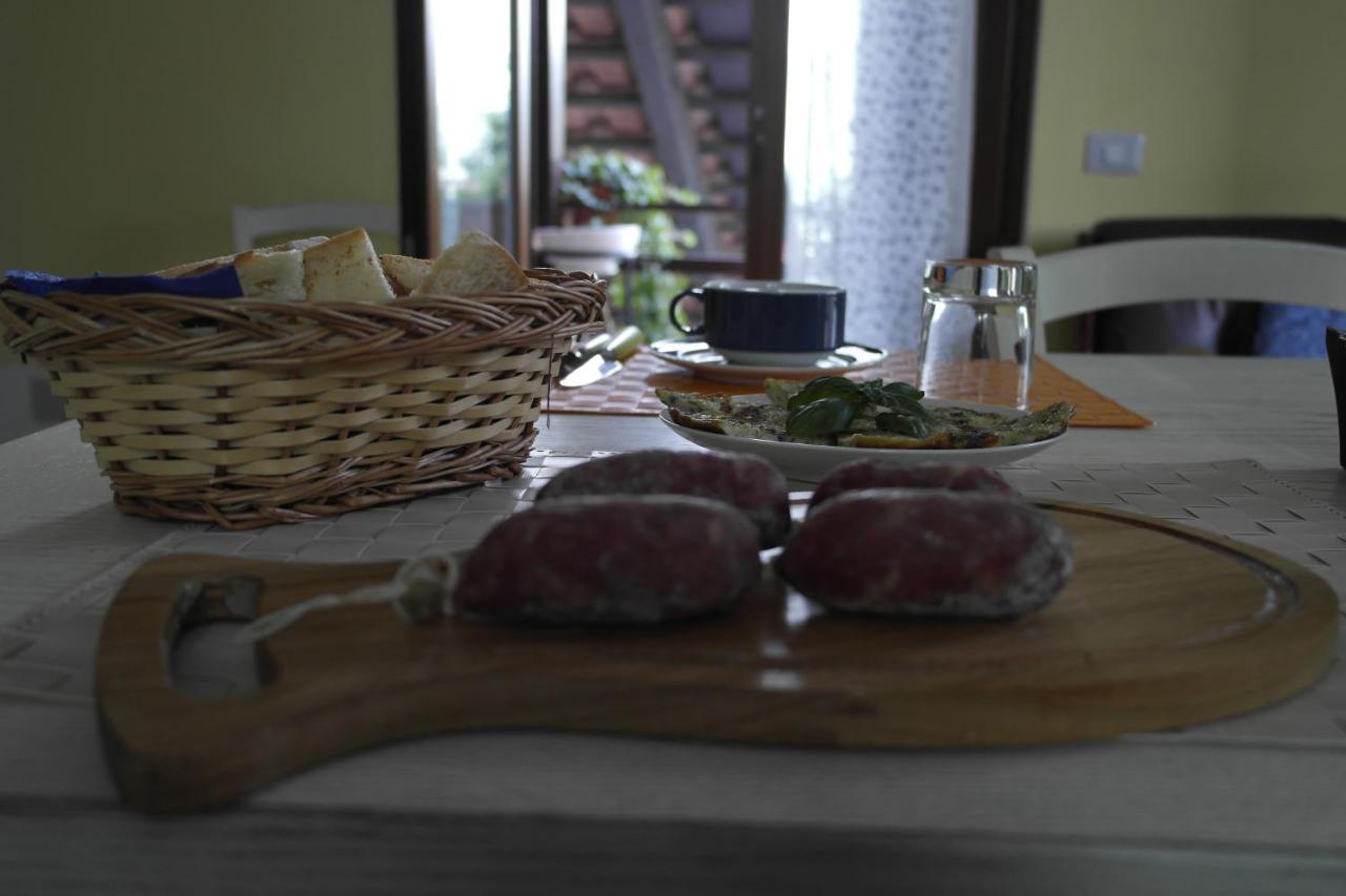 Cit Ni Bed & Breakfast Bosia Екстериор снимка
